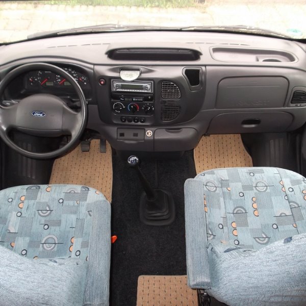 Hobby T550 FS Ford 5,5 mtr Compact Camper Hobby T550 FS Ford 5,5 mtr Compact Camper