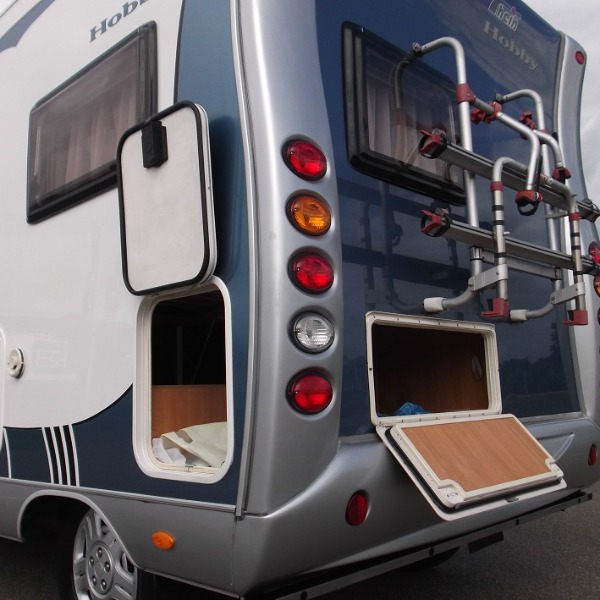 Hobby T550 FS Ford 5,5 mtr Compact Camper Hobby T550 FS Ford 5,5 mtr Compact Camper
