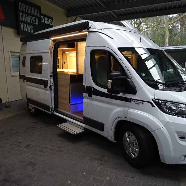 Hymer Yosemite, automaat, 6 mtr, bj 2018, 18.000 km, 150 pk, wit Hymer Yosemite, automaat, 6 mtr, bj 2018, 18.000 km, 150 pk, wit