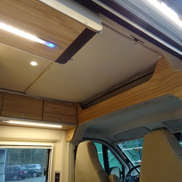 Hymer Yosemite, automaat, 6 mtr, bj 2018, 18.000 km, 150 pk, wit Hymer Yosemite, automaat, 6 mtr, bj 2018, 18.000 km, 150 pk, wit