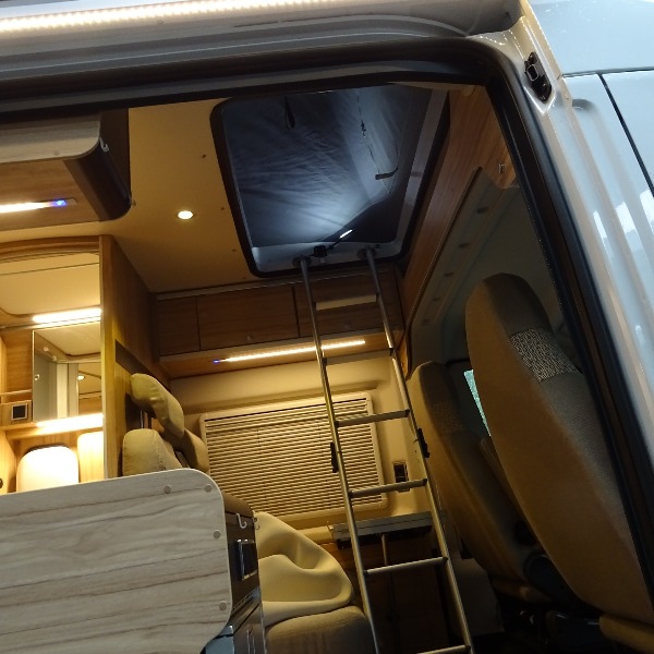 Hymer Yosemite, automaat, 6 mtr, bj 2018, 18.000 km, 150 pk, wit Hymer Yosemite, automaat, 6 mtr, bj 2018, 18.000 km, 150 pk, wit