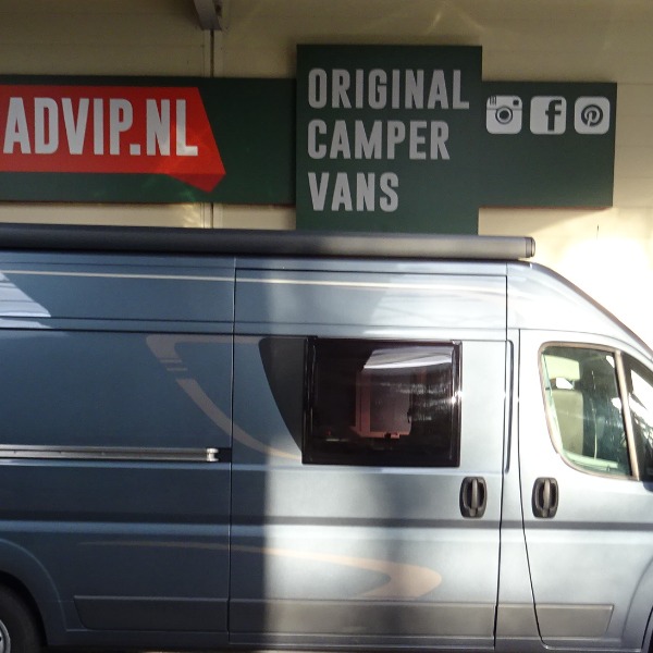 Weinsberg Carabus, buscamper, 6 mtr, 2,3 ltr, 130 pk, 2014, 60 dkm, antraciet Weinsberg Carabus, buscamper, 6 mtr, 2,3 ltr, 130 pk, 2014, 60 dkm, antraciet