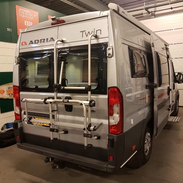ADRIA Twin 640 SLX, langsb, autom, 6,4 mtr, 2015, 62 dkm, 3.0 ltr,180 pk ADRIA Twin 640 SLX, langsb, autom, 6,4 mtr, 2015, 62 dkm, 3.0 ltr,180 pk