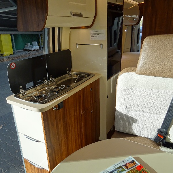 Karmann Davis 620, buscamper, langsbedden, 6,4 mtr Karmann Davis 620, buscamper, langsbedden, 6,4 mtr