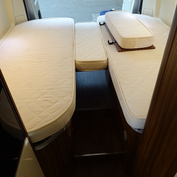 Karmann Davis 620, buscamper, langsbedden, 6,4 mtr Karmann Davis 620, buscamper, langsbedden, 6,4 mtr