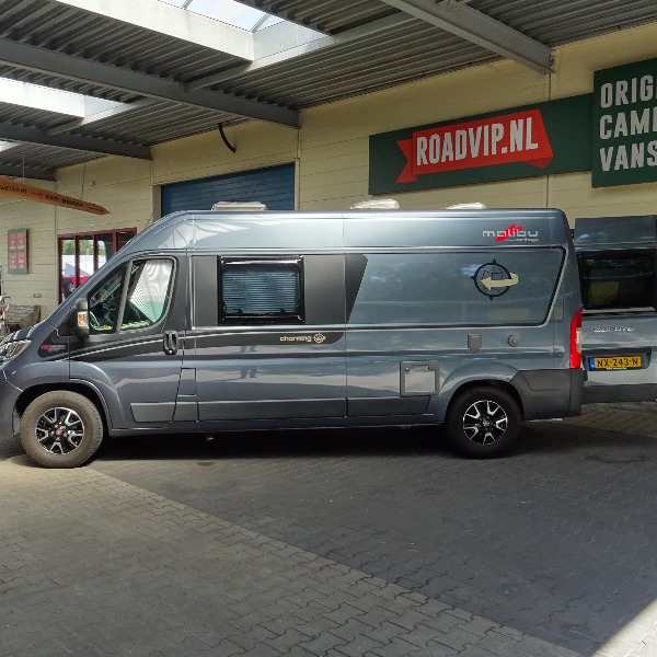 Carthago Malibu Van 600, buscamper, 6 mtr, 130 pk, 2017, 23 dkm, antraciet