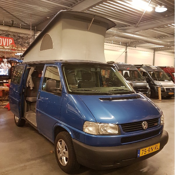 VW Transporter T4 California Coach, buscamper, blauw metallic, 1999, 260 dkm