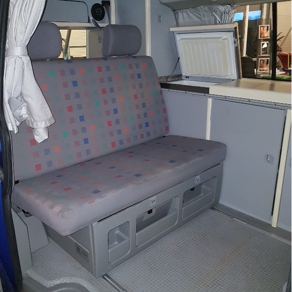 VW Transporter T4 California Coach, buscamper, blauw metallic, 1999, 260 dkm