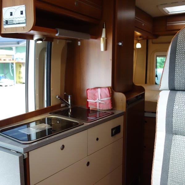 Globecar Globescout buscamper 6 mtr, bj 2010, 95 dkm, 160 pk, Automaat, met. grijs by PÖSSL Globecar Globescout buscamper 6 mtr, bj 2010, 95 dkm, 160 pk, Automaat, met. grijs by PÖSSL