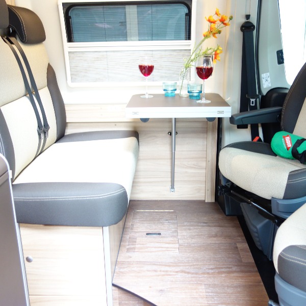 Hymer Grand Canyon, automaat, 6 mtr, bj 2018, 10.000 km, 150 pk, met. grijs Hymer Grand Canyon, automaat, 6 mtr, bj 2018, 10.000 km, 150 pk, met. grijs