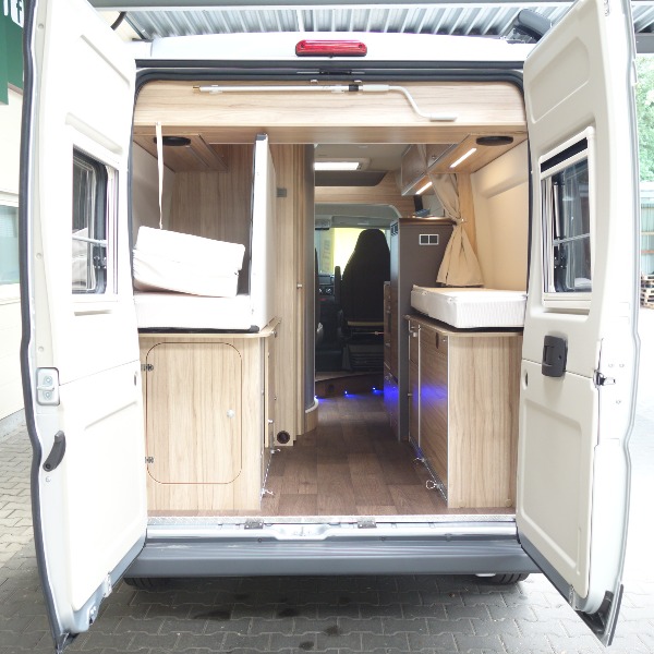 Hymer Grand Canyon, automaat, 6 mtr, bj 2018, 10.000 km, 150 pk, met. grijs