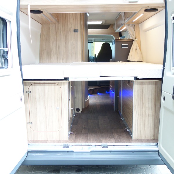 Hymer Grand Canyon, automaat, 6 mtr, bj 2018, 10.000 km, 150 pk, met. grijs Hymer Grand Canyon, automaat, 6 mtr, bj 2018, 10.000 km, 150 pk, met. grijs