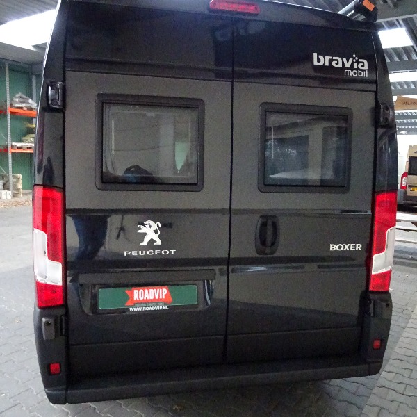 Bravia Swan 599, buscamper, 6mtr, 2ltr., 130pk, 22 dkm, met.zwart Bravia Swan 599, buscamper, 6mtr, 2ltr., 130pk, 22 dkm, met.zwart