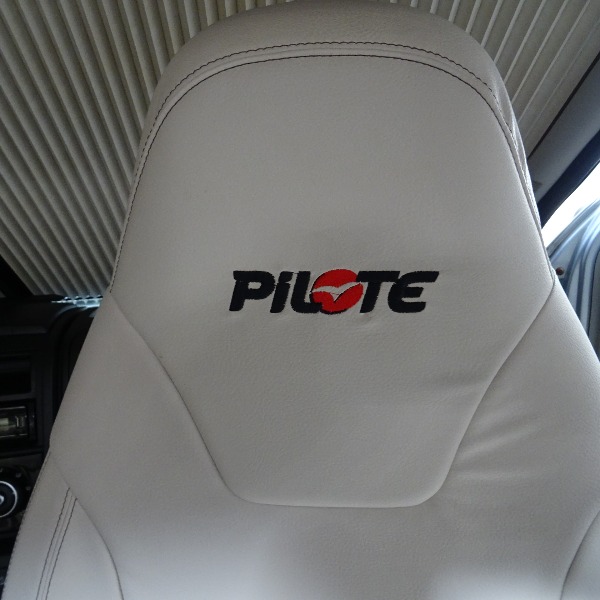 Pilote V630, buscamper, 6,4 mtr, langsbedden, 2019, 8 dkm