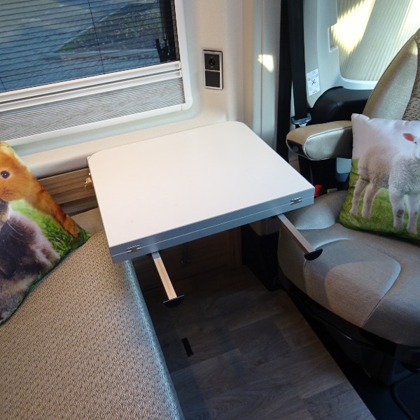 HymerCar Yellowstone, buscamper, 6,4 mtr. langsbedden, AUTOMAAT, 2019, 0 km. HymerCar Yellowstone, buscamper, 6,4 mtr. langsbedden, AUTOMAAT, 2019, 0 km.