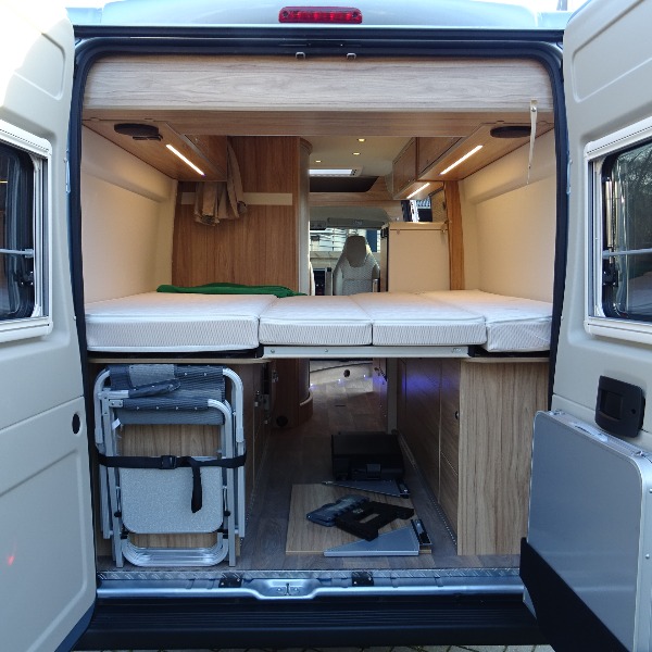 HymerCar Yellowstone, buscamper, 6,4 mtr. langsbedden, AUTOMAAT, 2019, 0 km. HymerCar Yellowstone, buscamper, 6,4 mtr. langsbedden, AUTOMAAT, 2019, 0 km.