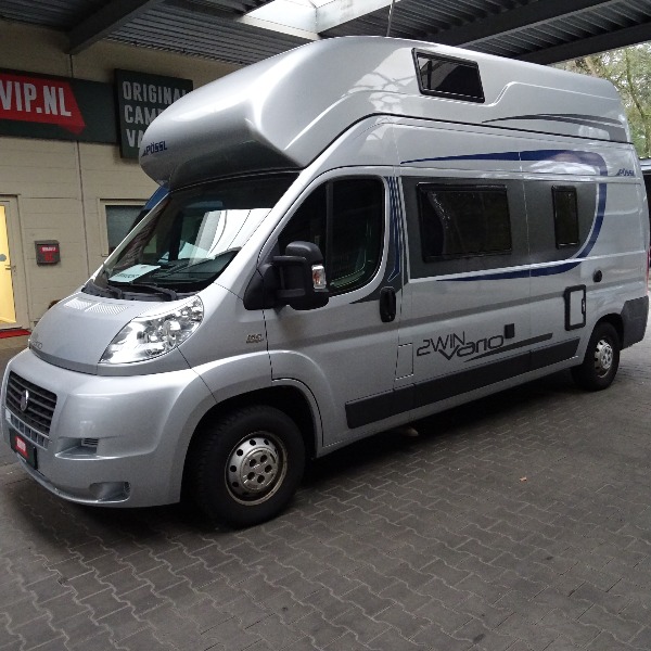 Pössl Vario, 6mtr. buscamper, 4 vaste slaapplaatsen, verhoogd dak, 2013, 50 dkm Pössl Vario, 6mtr. buscamper, 4 vaste slaapplaatsen, verhoogd dak, 2013, 50 dkm