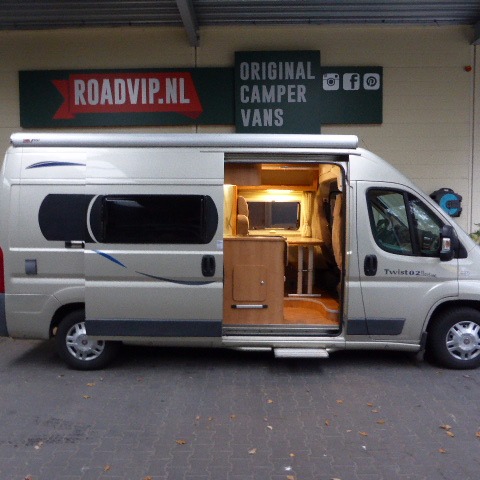 Fiat Ducato Chausson Twist 02 Prestige, Buscamper, bj. 2011, 120 pk, met. champagne