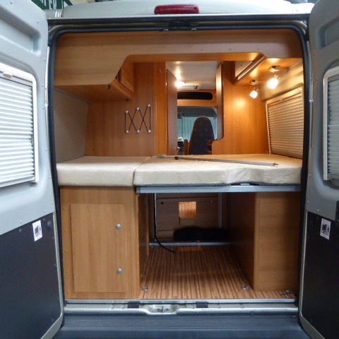 Fiat Ducato Pössl 2WIN, buscamper, bj. 2010, 120 pk, met. champagne Fiat Ducato Pössl 2WIN, buscamper, bj. 2010, 120 pk, met. champagne