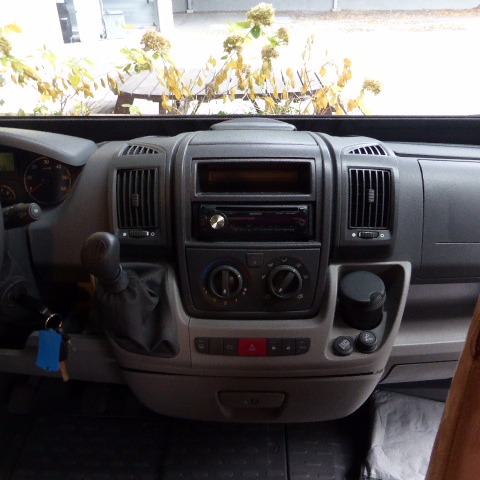 Fiat Ducato Pössl 2WIN, buscamper, bj. 2010, 120 pk, met. champagne Fiat Ducato Pössl 2WIN, buscamper, bj. 2010, 120 pk, met. champagne