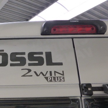 Pössl 2WIN Plus, buscamper, 6 mtr, 160 pk, 5 dkm, scooterrek, met. grijs Pössl 2WIN Plus, buscamper, 6 mtr, 160 pk, 5 dkm, scooterrek, met. grijs